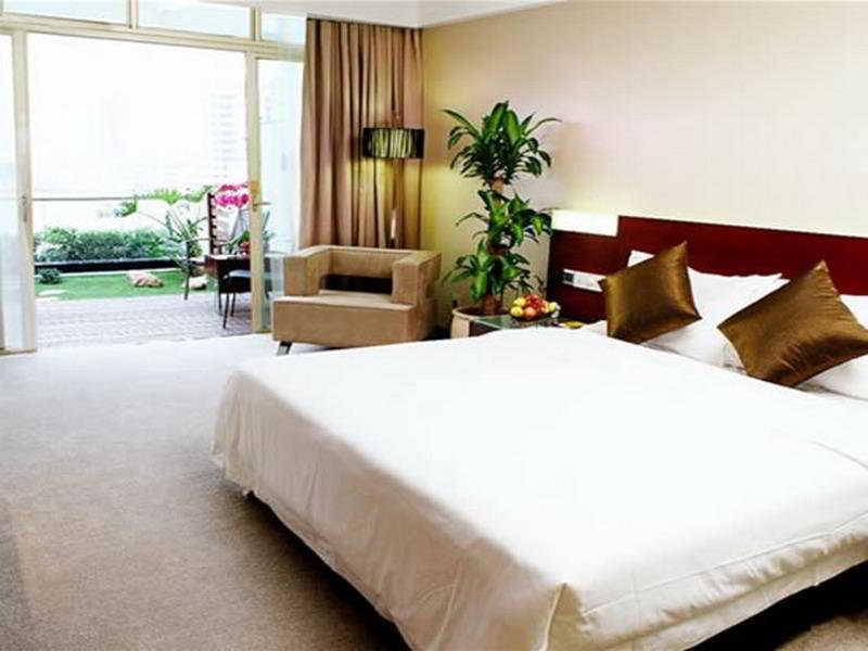 פושאן Golden City Hotel מראה חיצוני תמונה
