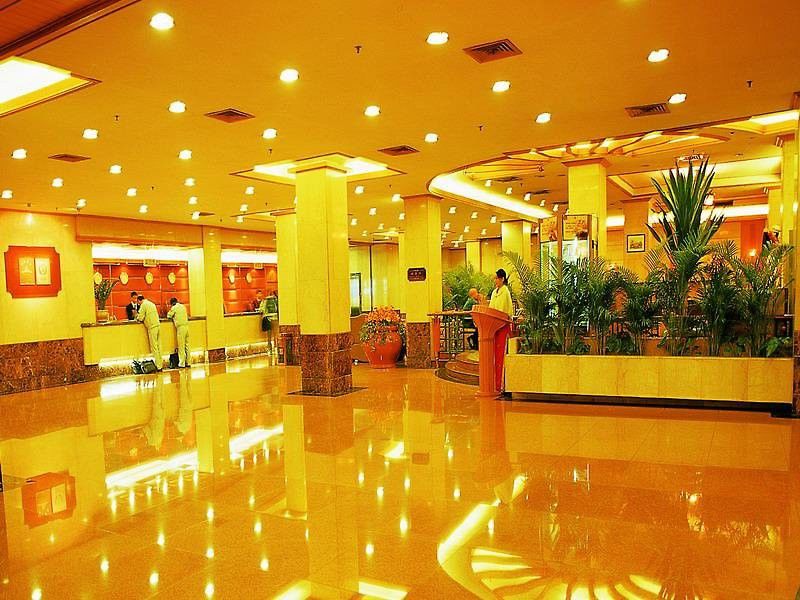 פושאן Golden City Hotel מראה חיצוני תמונה